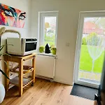 Feriehus Charmantes Haus - Ein Kleines Juwel Fuer Auszeiten *
